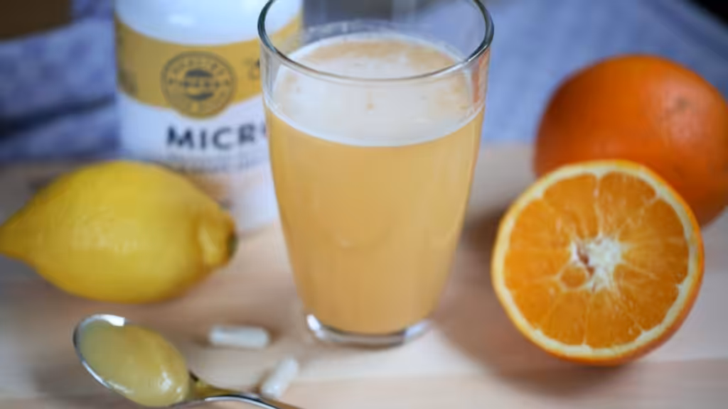 Micro-C, limone, arancia, miele per la terapia d'urto con vitamina C