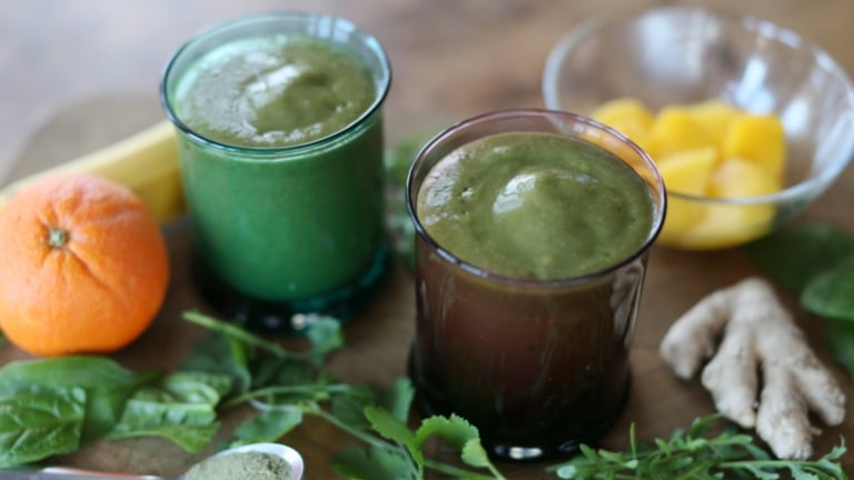 2 glasses of thyroid healing smoothie